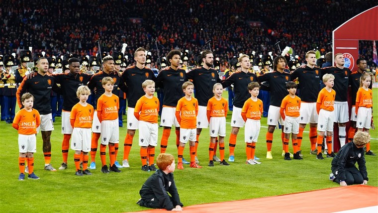 Opgekrabbeld Oranje zakt wat weg op FIFA-wereldranking