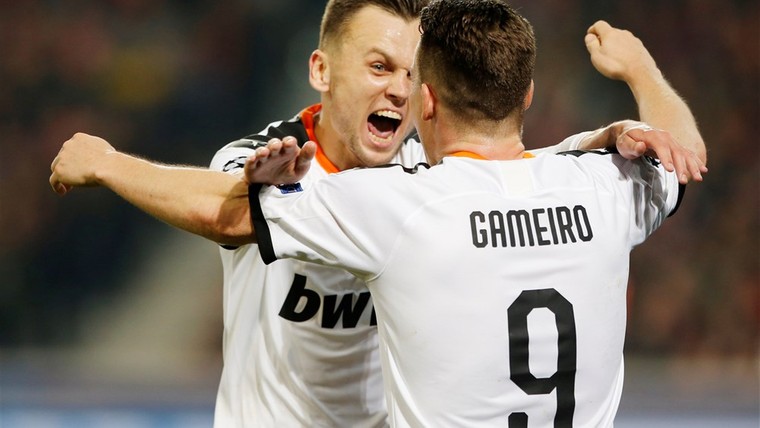 Valencia waarschuwt Ajax met knappe comeback in Derby del Turia