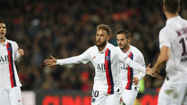 Individuele klasse Neymar en Mbappé redt PSG op avond vol rampspoed