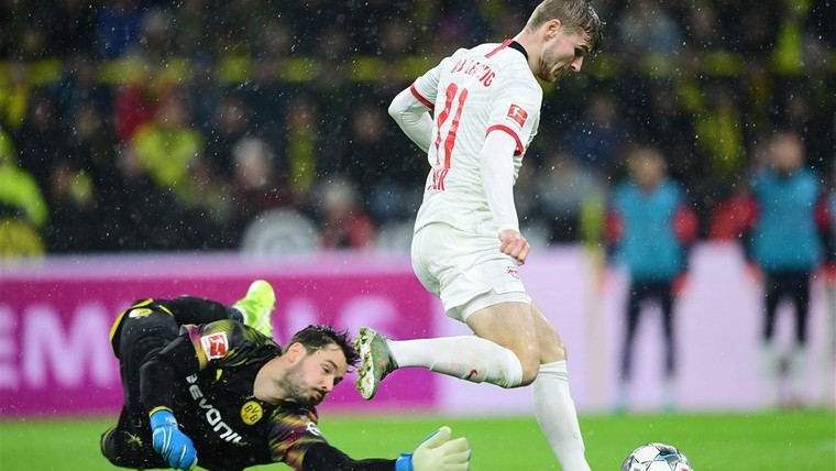 Koploper Leipzig slaat aanval Dortmund af in spectaculaire topper