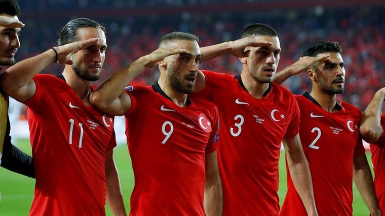 UEFA bestraft veelbesproken militair saluut Turkije