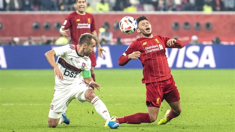 Blessure Oxlade-Chamberlain werpt grote schaduw over WK-titel Liverpool