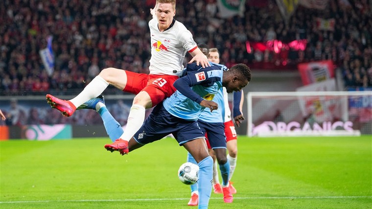RB Leipzig ontsnapt in topper dankzij Gladbach-flater en oliedomme Pléa