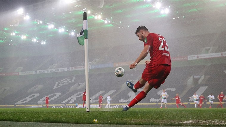 Duitse bond: 'spookspeelronde' gaat door, Bundesliga pas vanaf dinsdag opgeschort