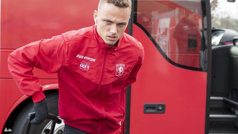 Ajax-talent Lang groeit bij Twente: 'Leer nu wat ik moet doen om de top te halen'