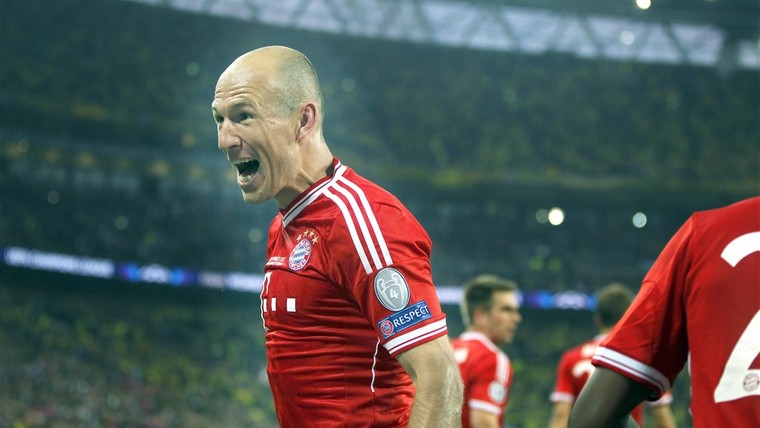 Robben op het Bayern-schild getild: emotioneelste moment