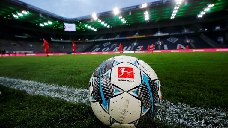 Bundesliga als lichtend voorbeeld: midweekse kraker en vóór 30 juni klaar