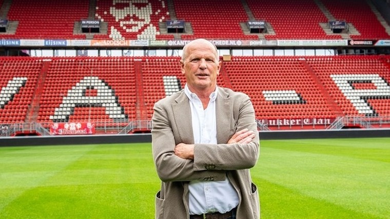 Enorme uitdaging voor FC Twente: 'Er moeten zeker tien nieuwe spelers bij'