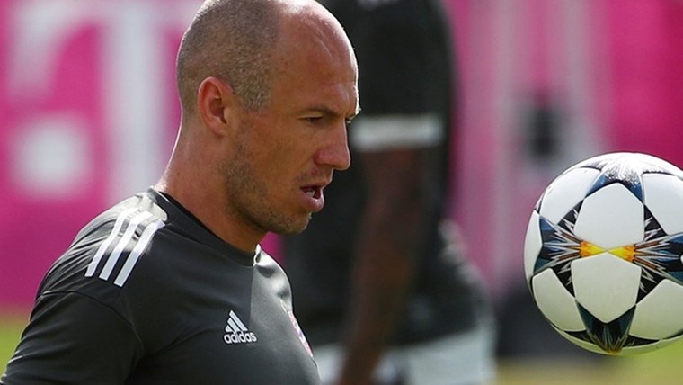 Fanatieke Robben toont fitheid op training Bayern