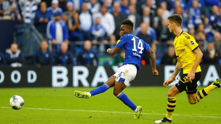 Ook dat nog bij Schalke: Matondo traint in shirt van aartsrivaal Dortmund