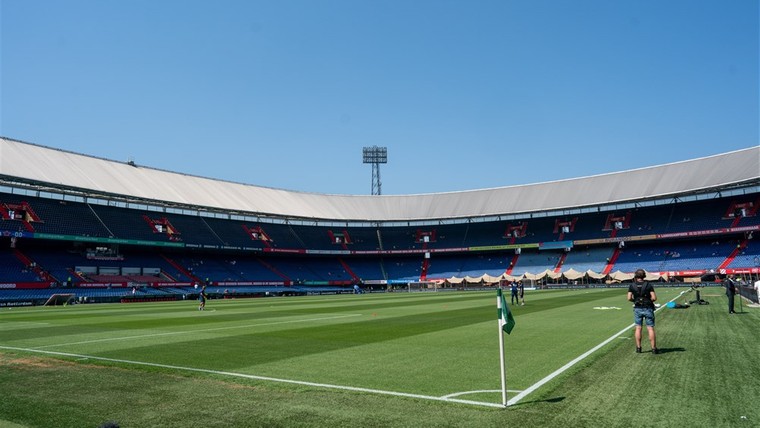 Één positieve coronatest kost Feyenoord-talenten trainingskamp met A-selectie