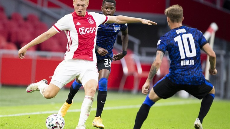 'Fantastische' Schuurs bonkt op de deur bij Ajax: 'Ik mag heel trots zijn'
