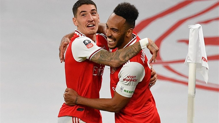 'PSG zet Arsenal aan het denken met bod op Bellerín' 