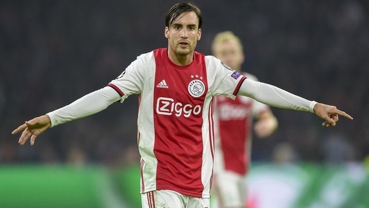 Ajax hoopt steeds meer op aanblijven Tagliafico en wil verlengen