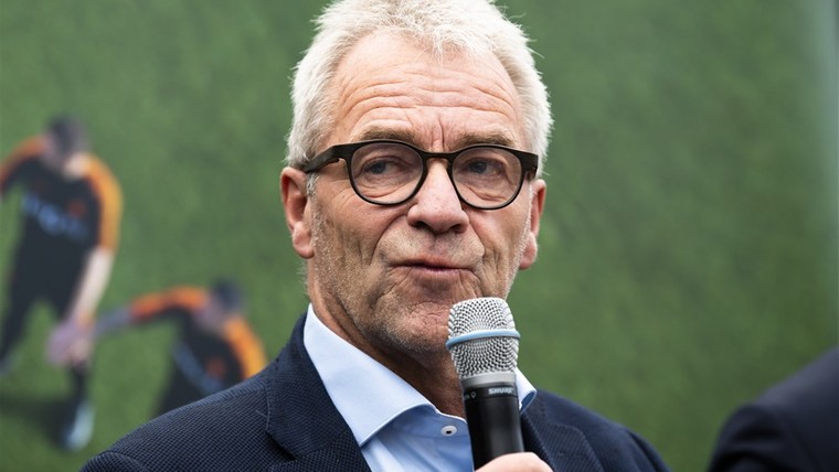 Boze KNVB zet minister op haar plek: 'Niemand nu geholpen bij symboolpolitiek'