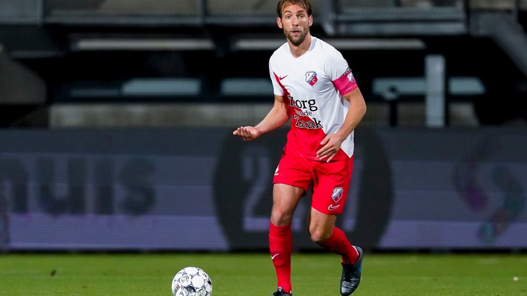 FC Utrecht-captain Janssen beleeft heuglijk moment in oefenduel met ADO