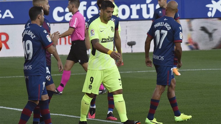 Basisdebuut Suárez bij Atlético mondt uit in teleurstelling