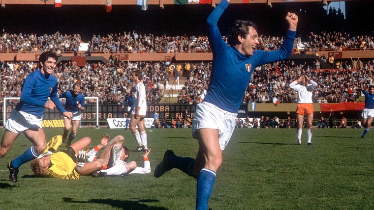 Het onvergetelijke WK-duel met Italië: een omkooppoging en een doodschop