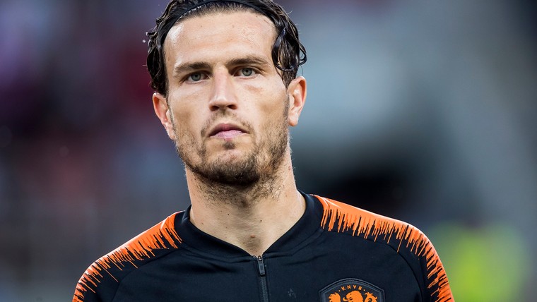 Transfervrije Janmaat: 'Er is een aantal clubs in Nederland waarvoor ik graag wil spelen'