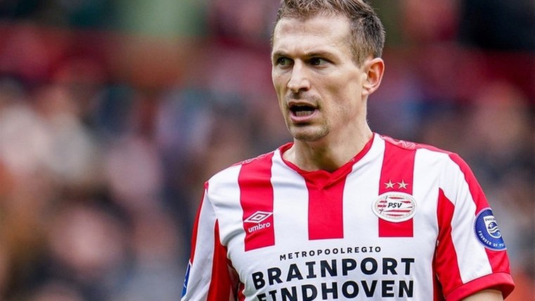 Schwaab (32) zet na vertrek bij PSV punt achter loopbaan