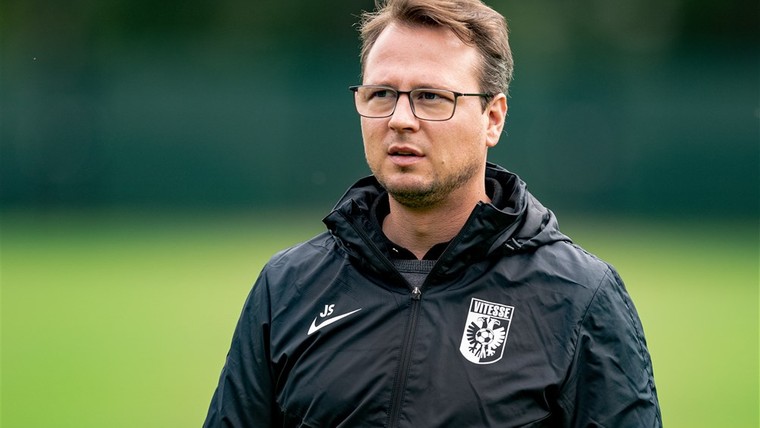 Spors vernieuwt Vitesse: 'Als je niet speelt om te winnen, kun je beter thuis blijven'