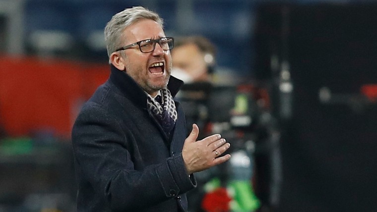 Poolse bondscoach geeft uitleg over pijnlijk moment met Lewandowski tegen Oranje