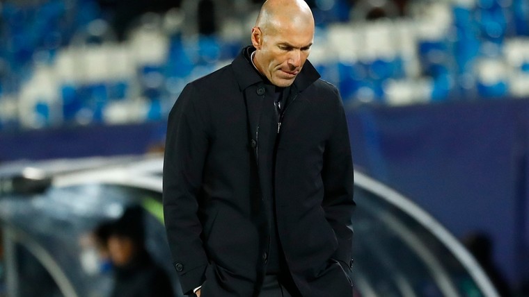Zidane sneert naar critici: 'Jullie doen jullie werk en ik het mijne'