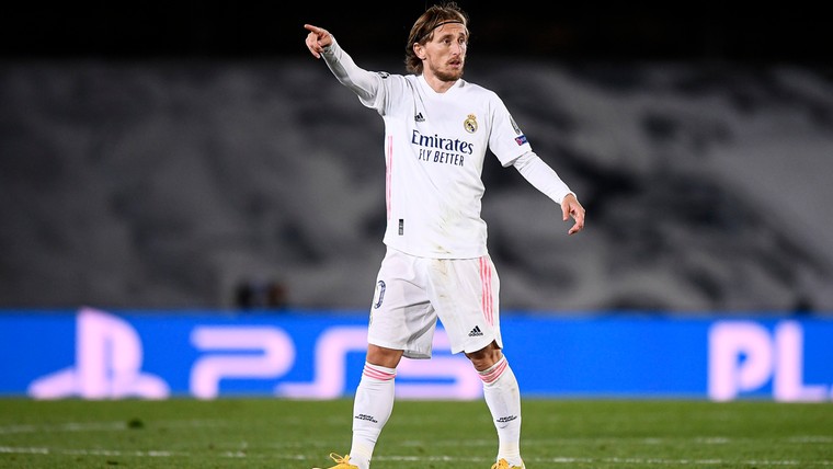 Modric overduidelijk: 'Ik wil mijn carrière afsluiten bij Real Madrid'