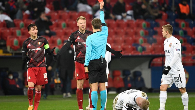 Feyenoord toont ook in Europa karakter na ongelukkige rode kaart