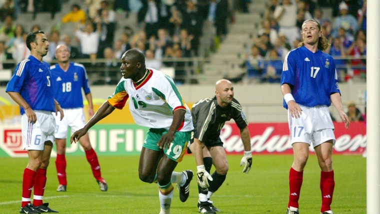 Senegalese WK-held Papa Bouba Diop op 42-jarige leeftijd overleden