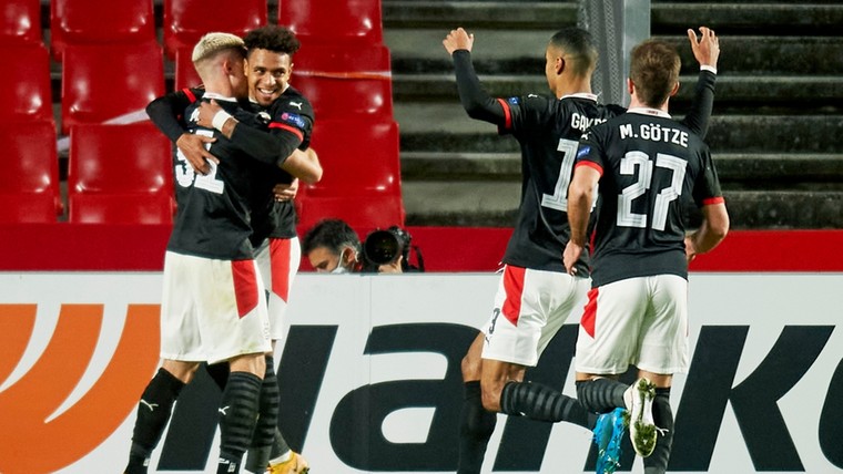 PSV overwintert in Europa League na zege op Granada en hulp uit Cyprus