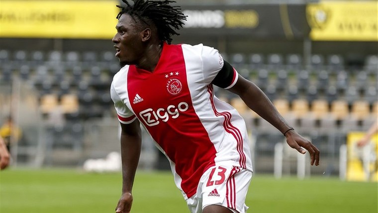 Vier twijfelgevallen bij Ajax voor cruciale CL-clash