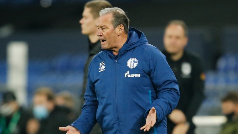 Stevens sluit Schalke-intermezzo met succes af, Sancho belangrijk