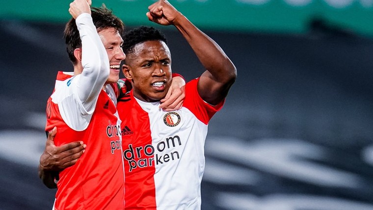 Supporters Feyenoord steunen spelers met sfeeractie voor Klassieker