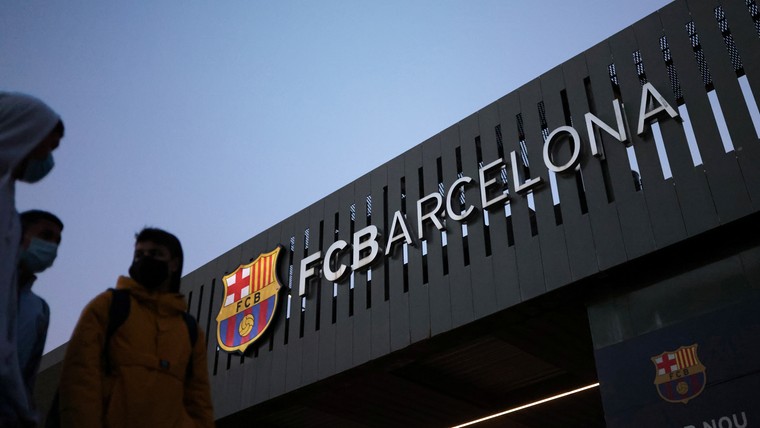 'Barça staat door megaschuld op omvallen, onder meer door Frenkie-transfer'