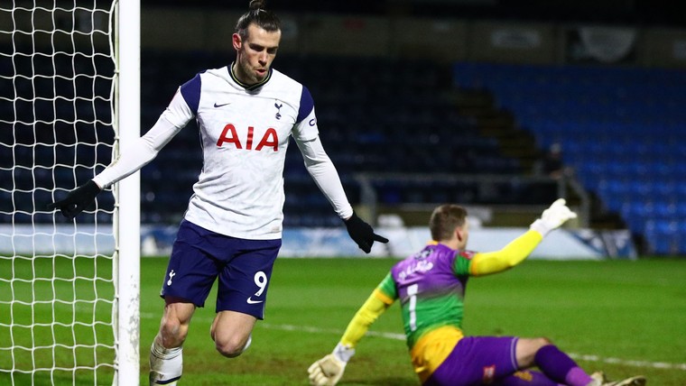 Door Mourinho geprikkelde Bale helpt Spurs op weg na valse start