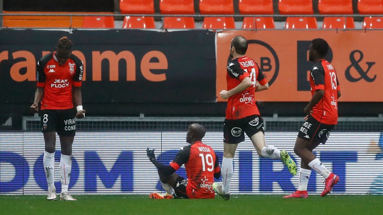 Lorient-spelers zetten PSG en Neymar voor schut en vieren goal à la Haaland 