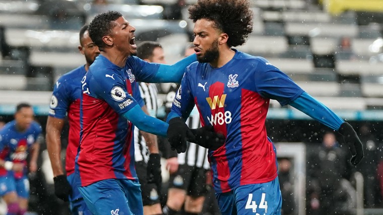 Zeldzame goal Riedewald verschaft Crystal Palace nog meer lucht