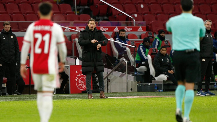 Schmidt oordeelt hard over bekeruitschakeling PSV tegen Ajax