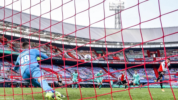 Code Rood in De Kuip: de verbeten financiële strijd van Feyenoord
