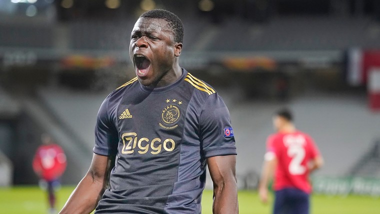 Ajax doet geweldige zaken na knotsgekke slotfase in Lille