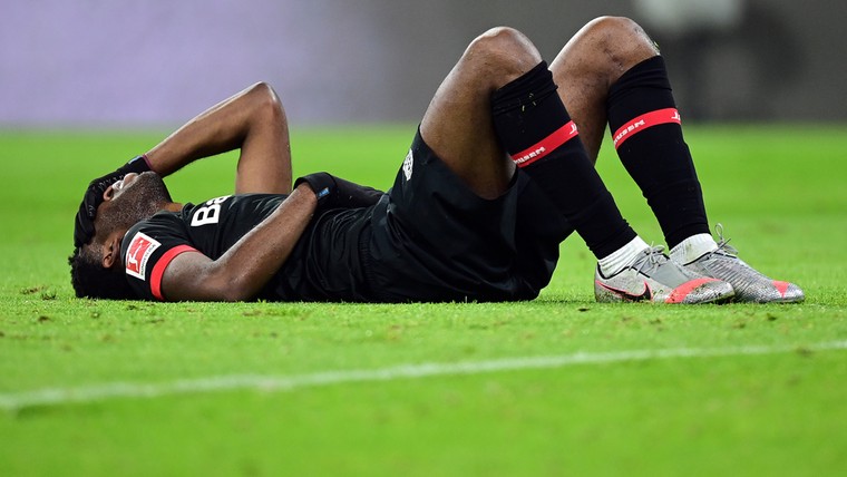Bayer Leverkusen bevestigt nieuwe blessurenachtmerrie voor Fosu-Mensah