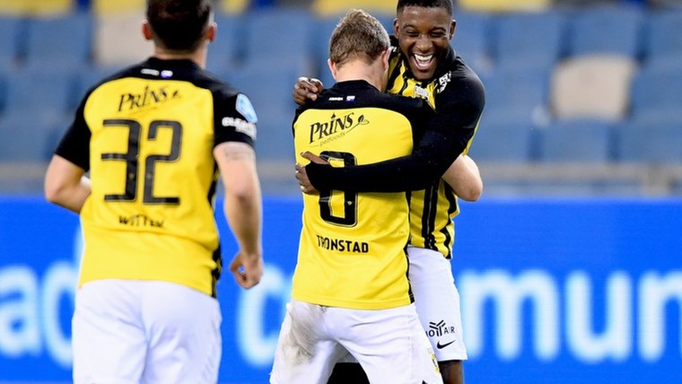 Eredivisie op Rapport: Vitesse-spelers doen elkaar na, Zahavi weer top tegen Ajax