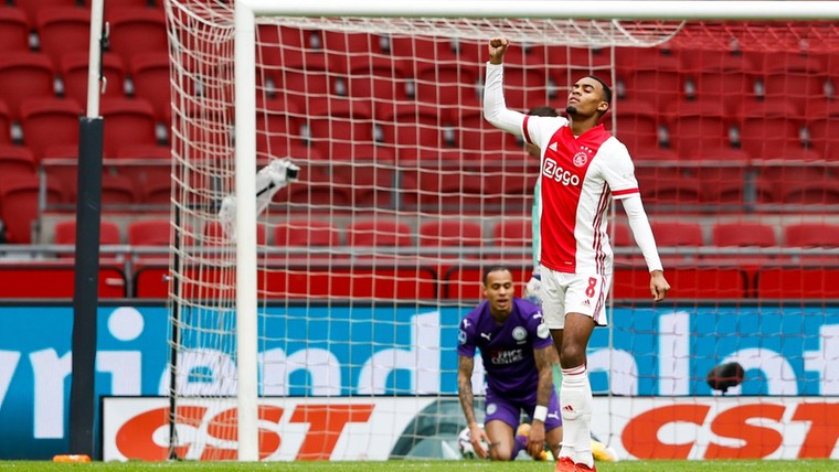 Ajax breekt stugge defensie van Groningen en dendert door