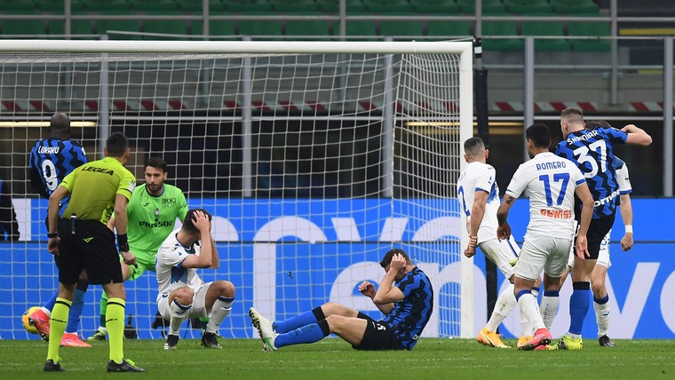 Inter vindt een gat in de Atalanta-muur en drijft concurrentie tot wanhoop