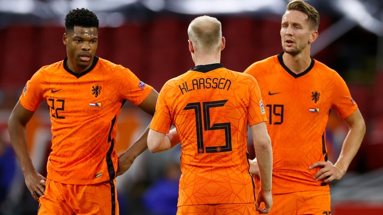 De Boer wijzigt opstelling Oranje op drie plekken voor duel met Letland