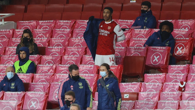 Arsenal wordt gewaarschuwd voor nieuw Özil-fiasco met Aubameyang