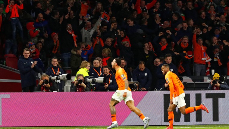 KNVB en kabinet: ten minste twaalfduizend fans bij EK-duels in Amsterdam
