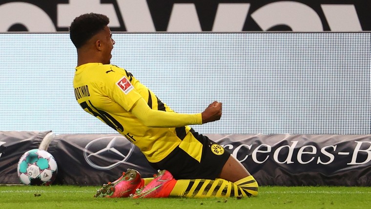 Tienertalent laat Dortmund ontsnappen met eerste Bundesliga-goal
