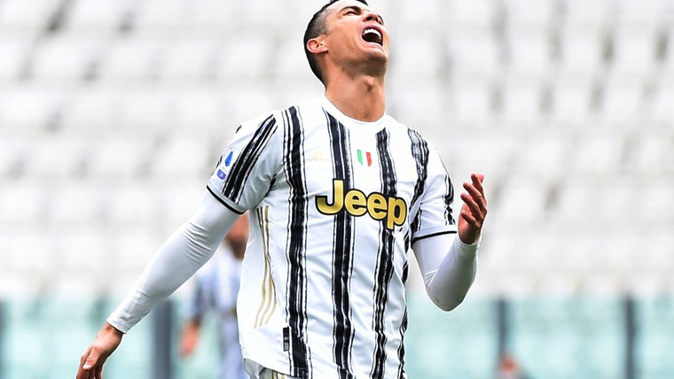 Pirlo heeft begrip voor met shirt smijtende Ronaldo na zege op Genoa